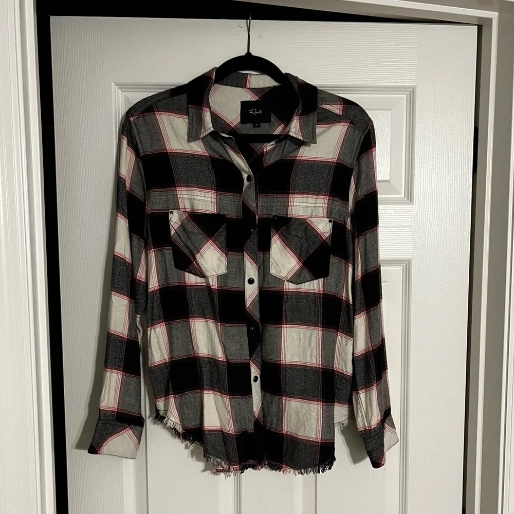 LN Rails Flannel - Picture 1 of 3